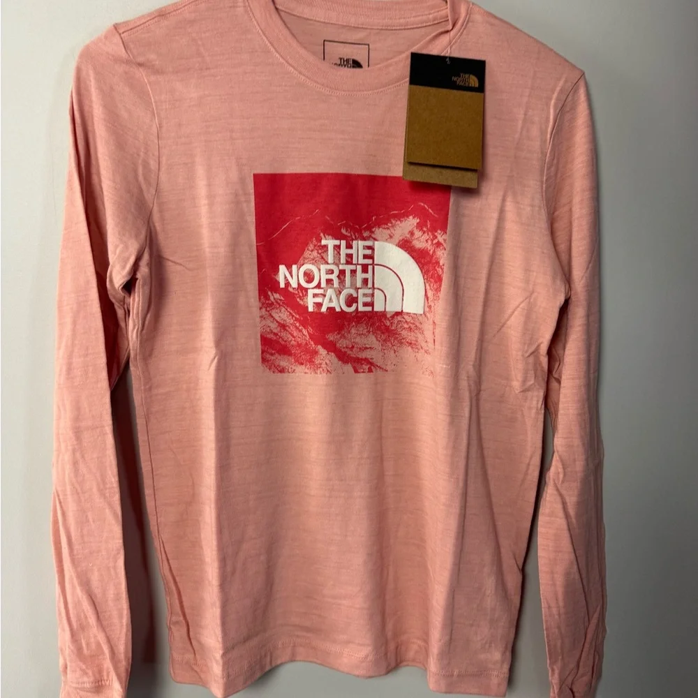The North Face RoseTan Heather Print Logo Graphic Long Sleeve Crew Neck NWT New - Picture 4 of 5